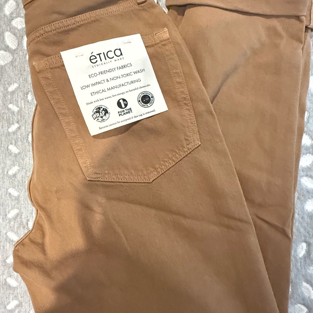 Etica Jean